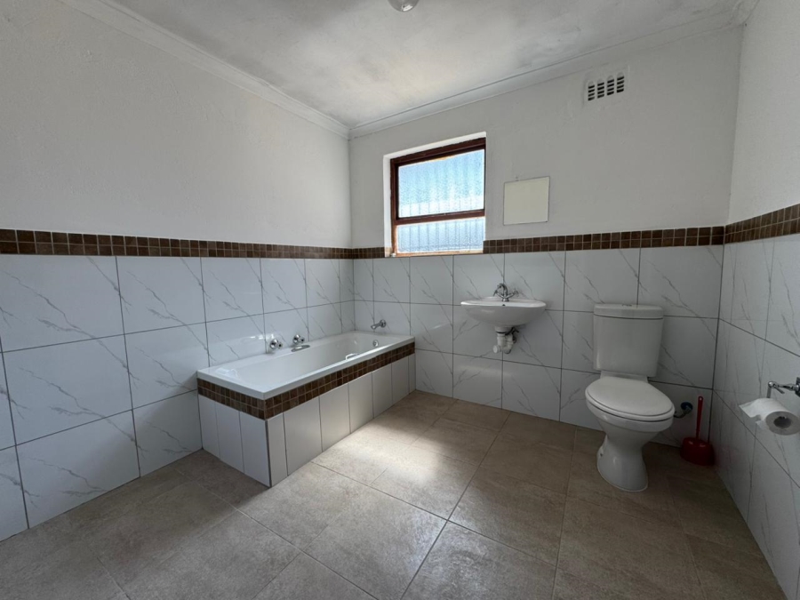 4 Bedroom Property for Sale in Belhar Western Cape